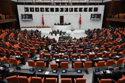 مجلس ملی کبیر ترکیه: توقیف ناوگان جهانی صمود توسط اسرائیل جنایت جنگی است