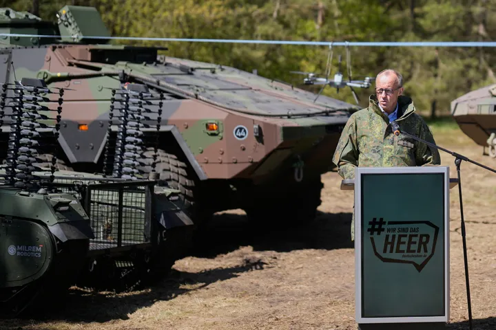 Wer die stärkste Armee Europas will, muss zuerst die eigene Gesellschaft überzeugen