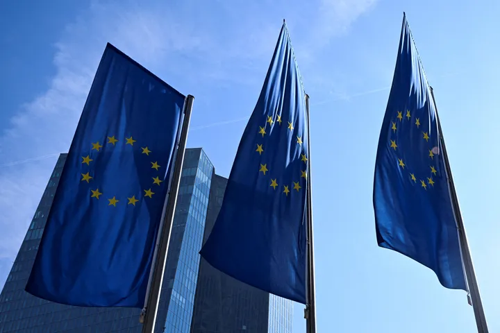 ЕЦБ може да ја зголеми каматната стапка поради инфлациските очекувања од Блискиот Исток