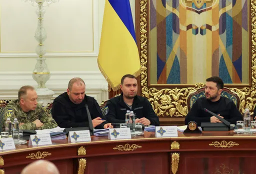 Ukraine sends top envoy to US to revive talks with Russia