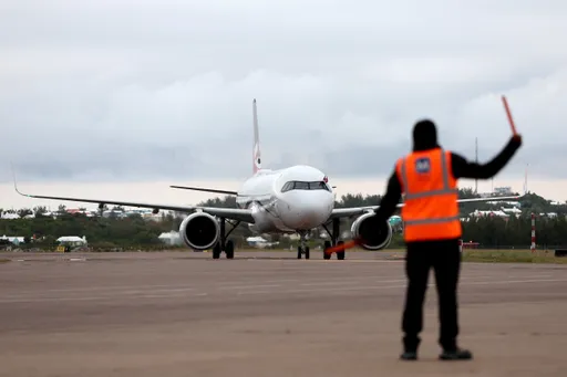 Evropa strahuje od nestašice avionskog goriva, otkazivanja letova i skuplje karte u ljetnoj sezoni