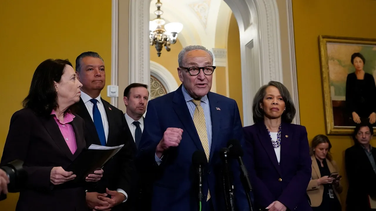 دموکرات‌ها برای ششمین‌بار رأی‌گیری درباره اختیارات جنگی ایران را به سنا می‌برند