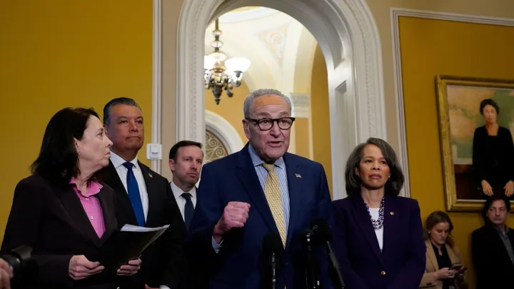 دموکرات‌ها برای ششمین‌بار رأی‌گیری درباره اختیارات جنگی ایران را به سنا می‌برند