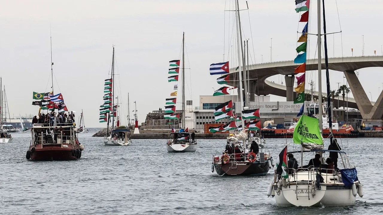 بينها تركيا.. 11 دولة تدين الاعتداء الإسرائيلي على أسطول الصمود وتطالب بالإفراج الفوري عن الناشطين