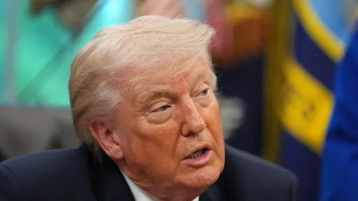 Трамп: «АҚШ пен Иран арасындағы келіссөздер енді телефон арқылы жүргізіледі»