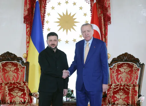 Presidenti turk Erdoğan mirëpret Presidentin ukrainas Zelenskyy