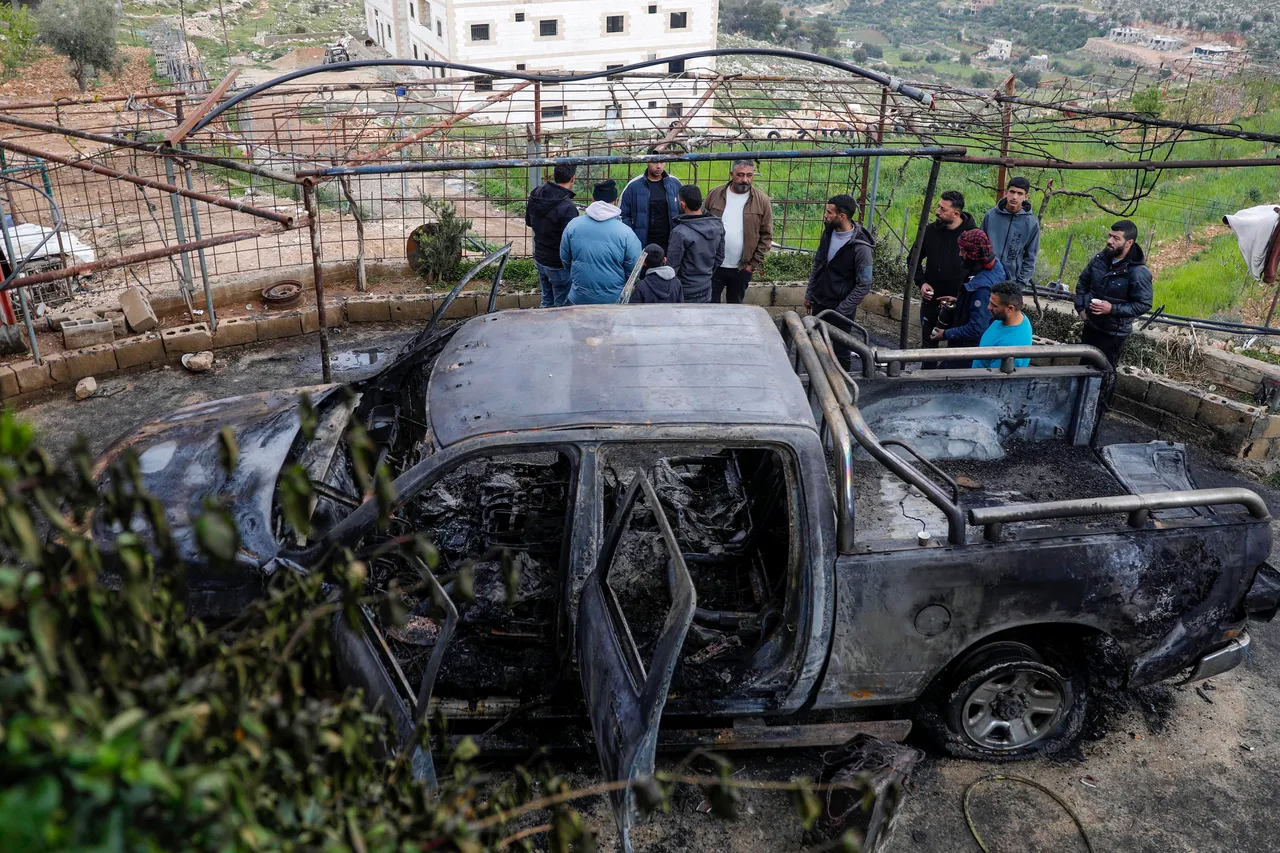 Illegal Israeli settlers attack Palestinian towns of Qusra and Jalud