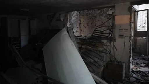 Nxirren 2 trupa të pajetë nga rrënojat e një ndërtese në Haifa të Izraelit pas sulmeve nga Irani