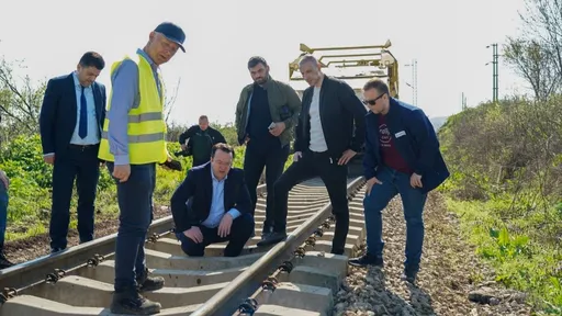 Николоски: Проектот „Градски воз“ напредува одлично, до јуни ќе биде завршена правата линија