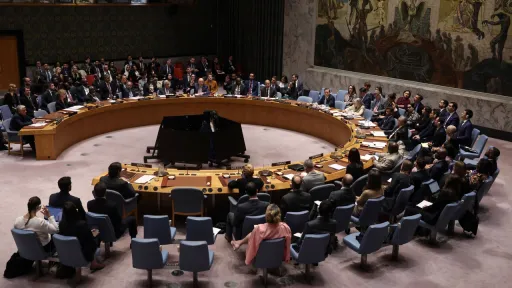 مجلس الأمن الدولي يصوّت الثلاثاء على مشروع قرار مخفف بشأن مضيق هرمز