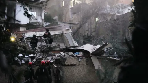 АҚШ пен Израиль Тегеранға шабуылдады