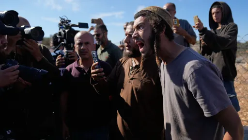 زخمی شدن ۱۰ فلسطینی در پی حمله شهرک‌نشینان غیرقانونی اسرائیل به جنوب نابلس