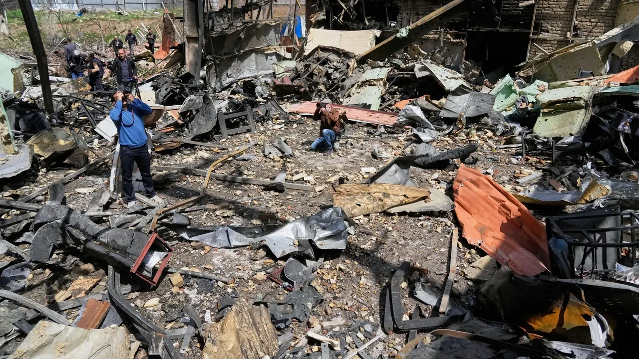 کشتهشدن دستکم ۳۴ نفر در حملات شبانه اسرائیل و آمریکا به ایران