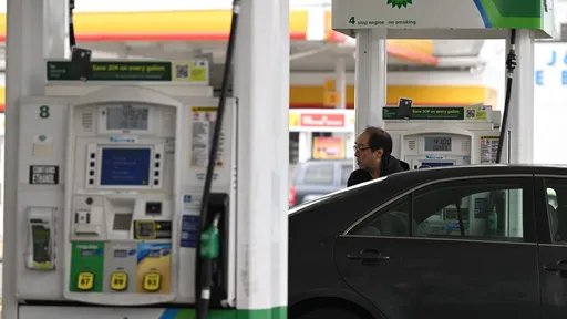 Rriten çmimet e naftës përpara afatit të fundit të Trumpit për marrëveshje me Iranin