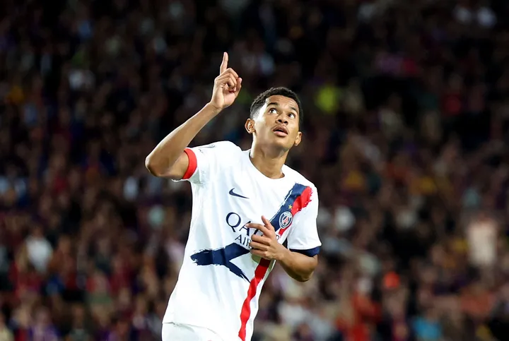 Football : Senny Mayulu snobe la France et opte pour la RD Congo, le pays de son père