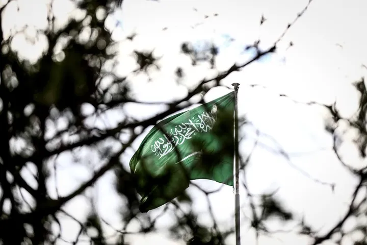 Arabia Saudite pezullon trafikun në rrugën "Mbreti Fahd" për në Bahrein