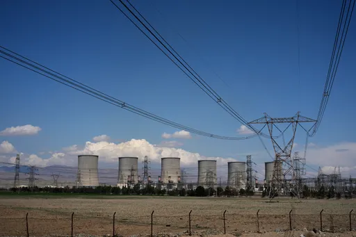 Iran calls on youth to form human chains around power plants as Trump deadline looms