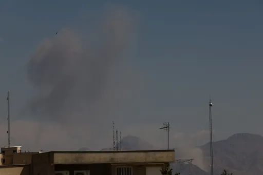 US carries out new air strikes on military site in southern Iran — report