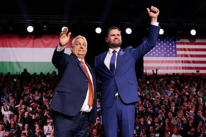 Vance steunt Orbán in Boedapest en haalt uit naar Europese Unie