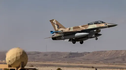 رسانه‌ اسرائیل: تل‌آویو در انتظار چراغ سبز آمریکا برای حمله به زیرساخت‌های ایران است