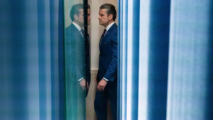 نماینده کنگره آمریکا خواستار استیضاح وزیر دفاع ایالات متحده بهدلیل جنگ با ایران شد