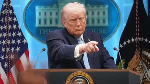 ترامپ: تمام ایران را می‌توان در یک شب نابود کرد و آن می‌تواند فردا شب باشد