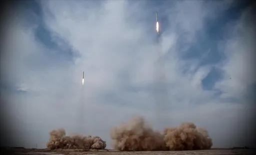 هجمات صاروخية من إيران واليمن بعد إعلان ترمب وقف النار