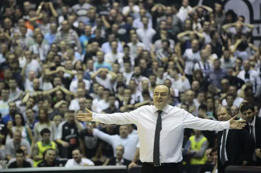 Почина Душко Вујошевиќ, еден од најголемите кошаркарски тренери во регионот