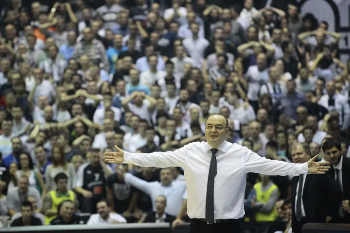 Почина Душко Вујошевиќ, еден од најголемите кошаркарски тренери во регионот