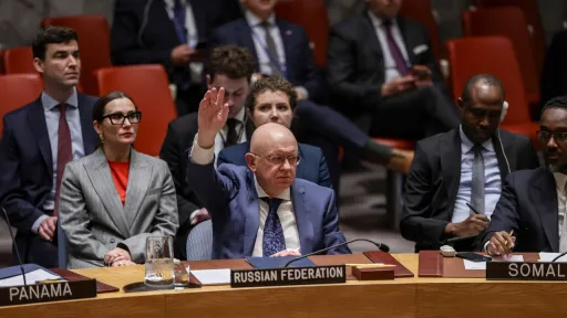 Россия и Китай отвергли резолюцию по Ормузу