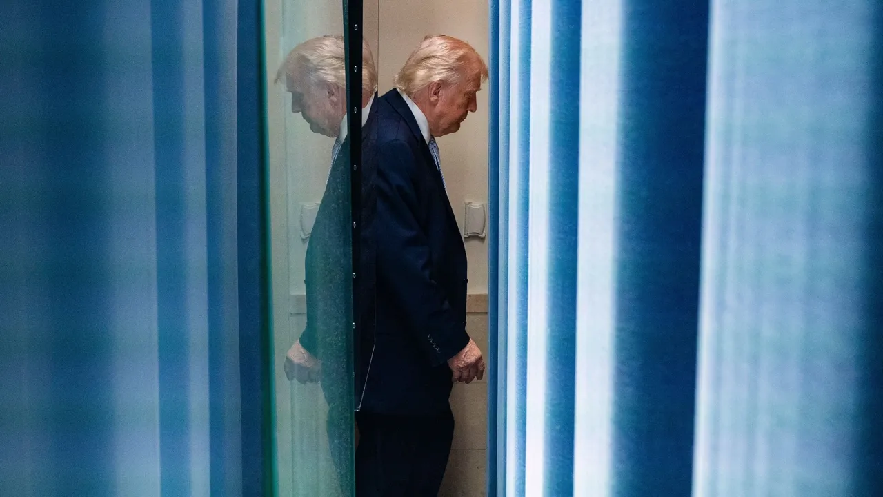 ترامپ: آمریکا به مدیریت ترافیک در تنگه هرمز کمک خواهد کرد