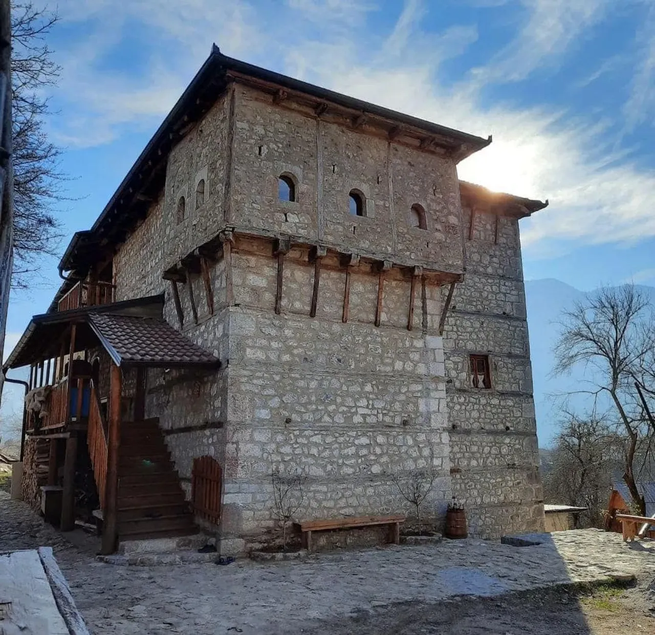 Kadastra shqiptare: 550 kulla drejt certifikimit të pronësisë