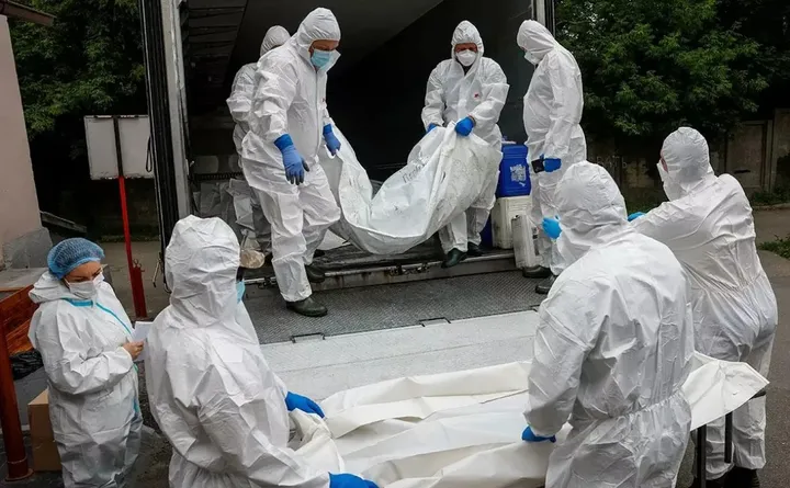 ضمن اتفاق مفاوضات إسطنبول.. كييف تتسلم ألف جثة لجنودها من موسكو