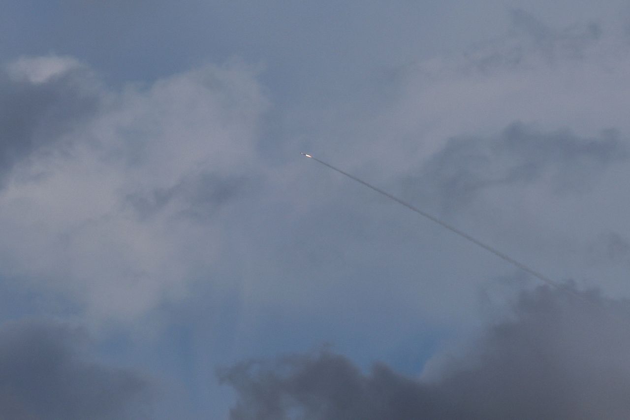 Hezbollah launches rockets at northern Israel in response to latest ...