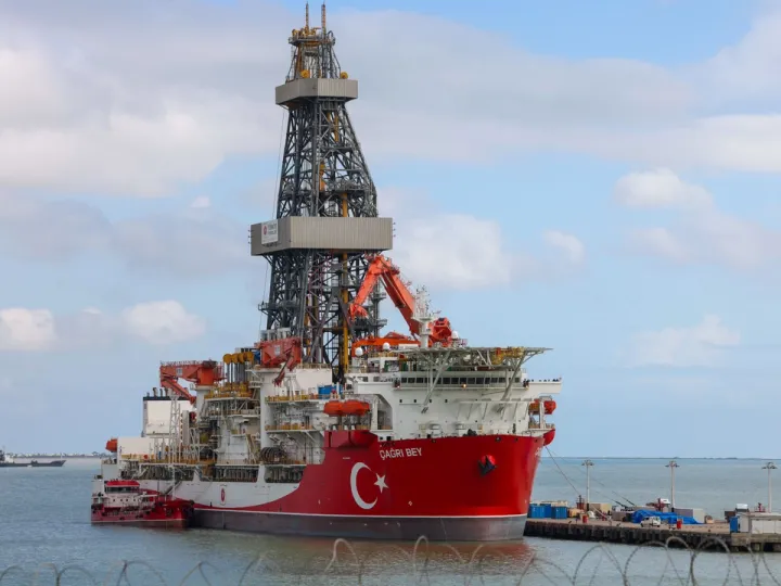 آغاز ماموریت تاریخی کشتی حفاری «چاغری‌بی» ترکیه در سواحل سومالی