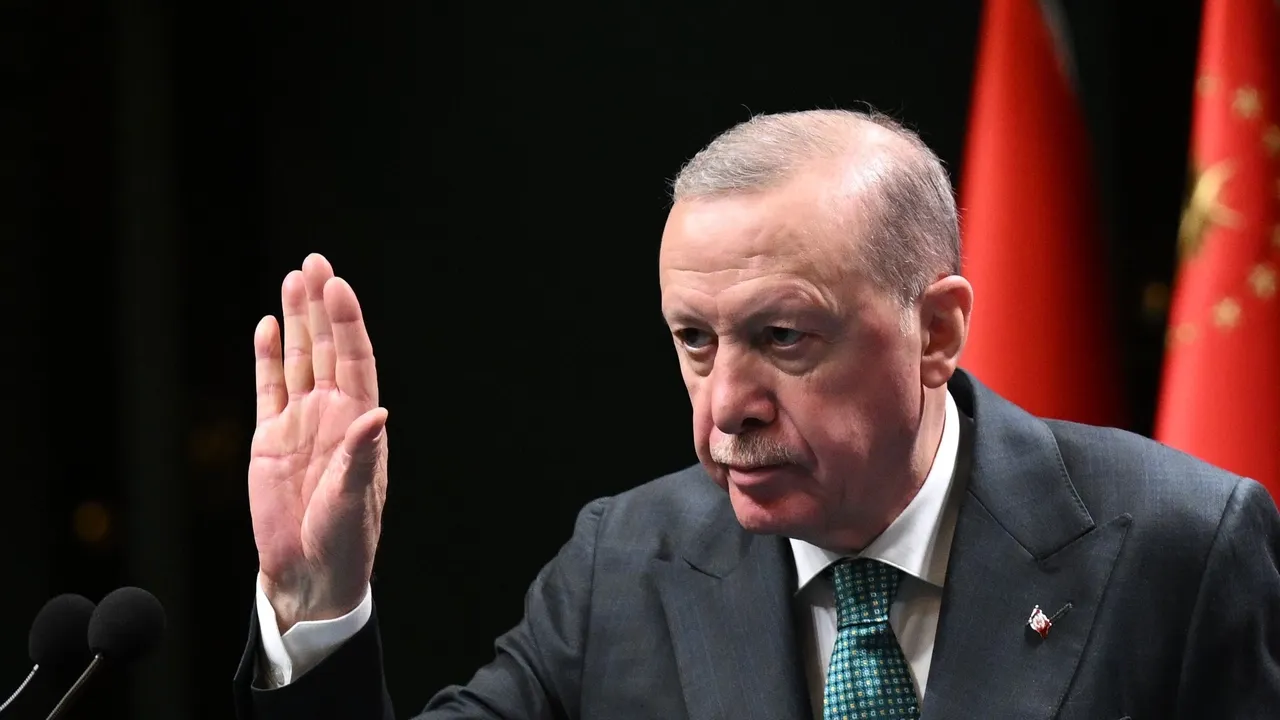 Presidente Erdogan acolhe o cessar-fogo EUA-Irão e avisa contra 'provocações'
