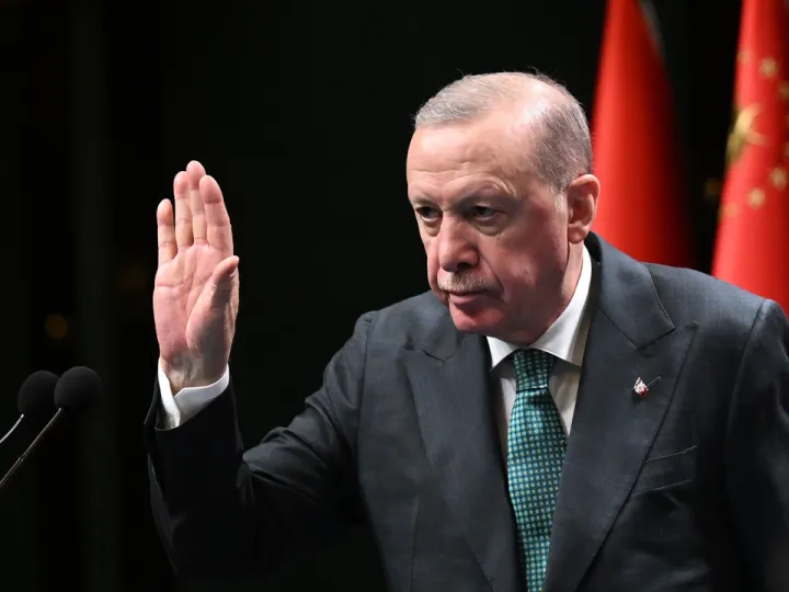 Presidente Erdogan acolhe o cessar-fogo EUA-Irão e avisa contra 'provocações'