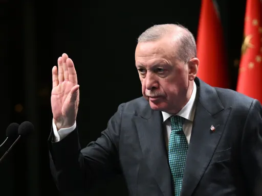Presidente Erdogan acolhe o cessar-fogo EUA-Irão e avisa contra 'provocações'
