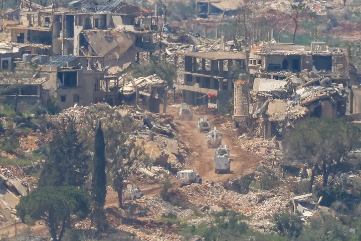 Israel kills 2, injures 10 in fresh strike on southern Lebanon despite ceasefire
