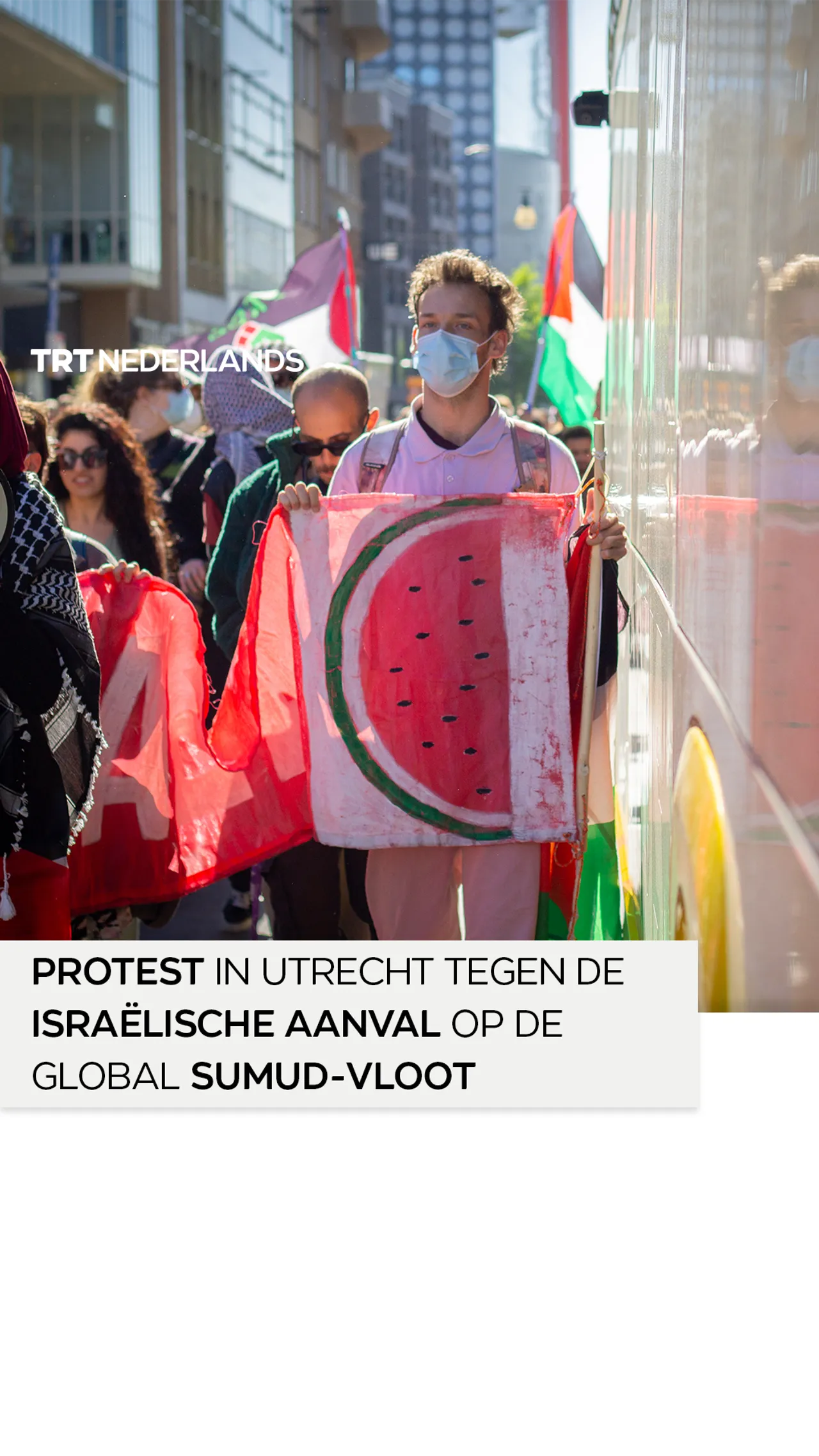Nederlandse activisten protesteren tegen de Israëlische aanval op de humanitaire hulpvloot Sumud