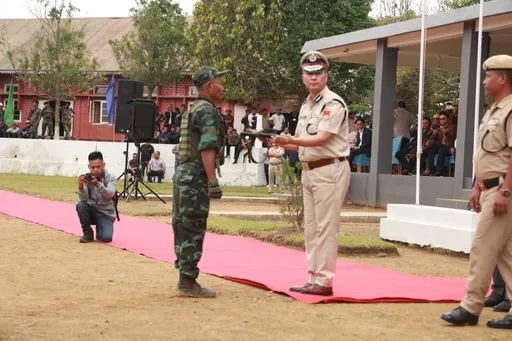 मिजोरम में अहम उग्रवादी विद्रोही समूह ने डाले हथियार