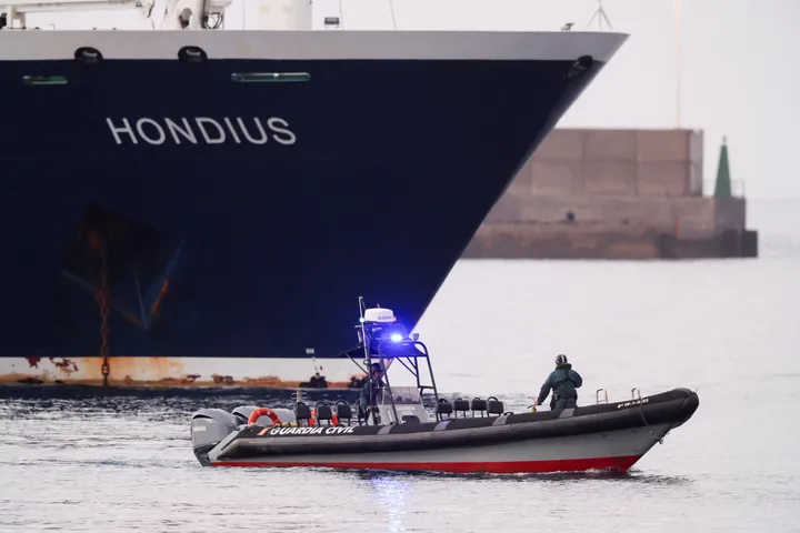 Hantavirus-hit cruise ship reaches Spanish Port of Tenerife as evacuation begins