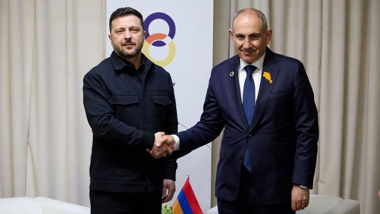 Пашинян отверг претензии России