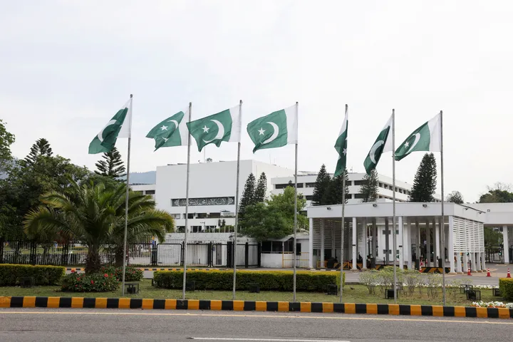 Pakistan rejects US media report of Iranian military aircraft at airbase as 'misleading'