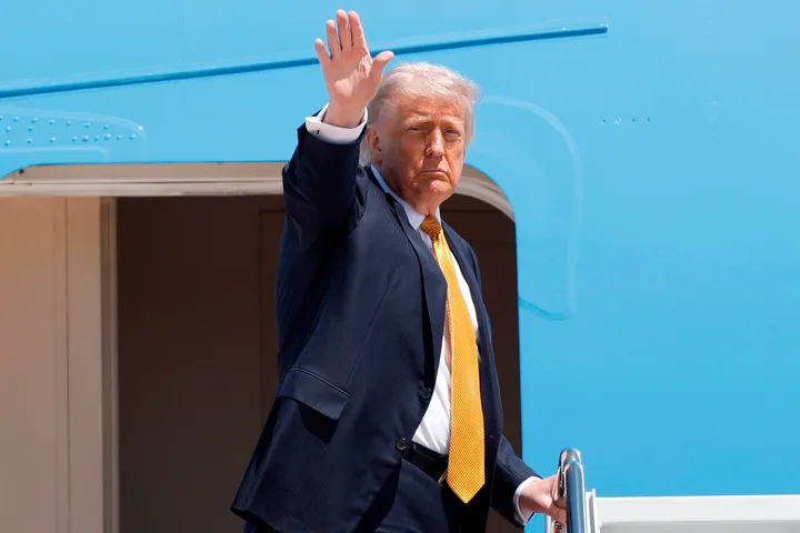 Trump leti u Kinu s Muskom i Jensenom Huangom iz Nvidije avionom Air Force One