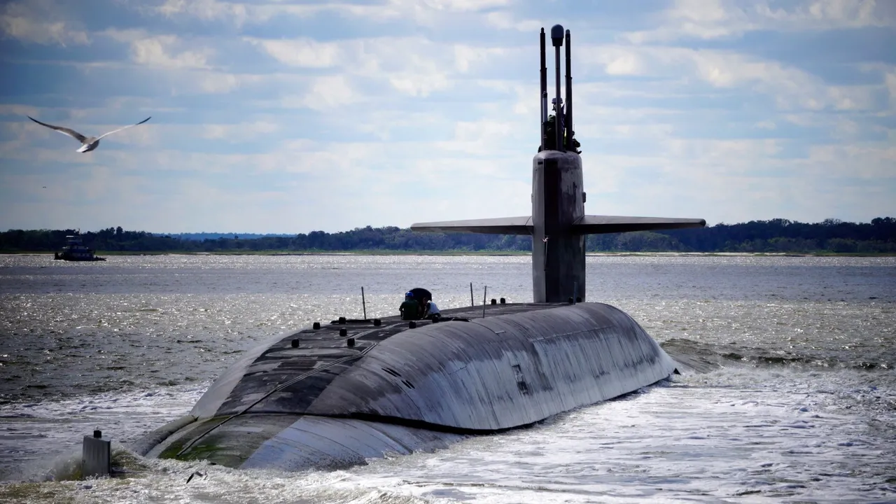 Ядерная субмарина Америки причалила в Европе