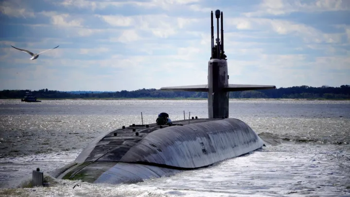 Ядерная субмарина Америки причалила в Европе