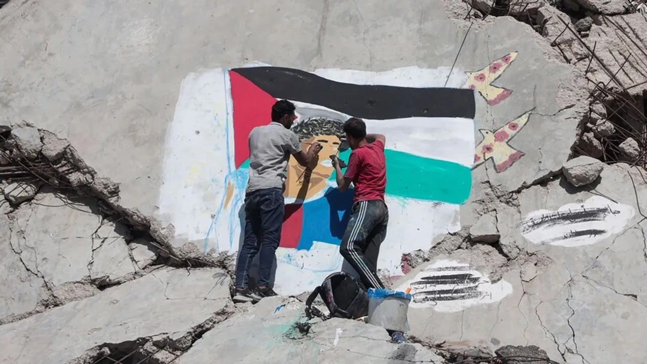 Artistët palestinezë në Gaza krijuan mural në mbështetje të futbollistit Lamine Yamal