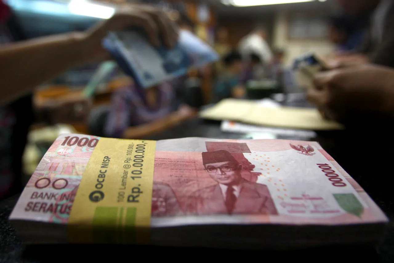 Rupiah melemah ke level terendah, pemerintah siapkan intervensi pasar obligasi