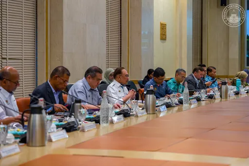 PM Anwar gesa lebih banyak PBT turunkan kadar sewa premis penjaja, peniaga
